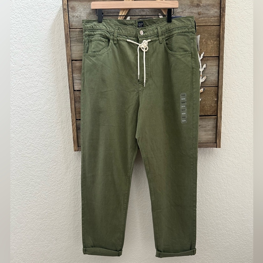 GAP boyfriend chino Green Casual Pants with Drawstring size 12/31 NWT‎